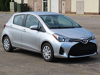 Toyota Vitz 2017 — Auto